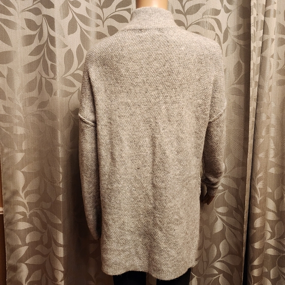 Gray Mock Neck Oversized High Low Sweater Size S - Picture 5 of 10